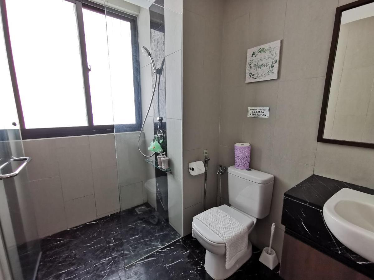 Landmark Stunning High Floor Coast View Studio #Netflix #Fast Wifi Tanjung Tokong Ngoại thất bức ảnh